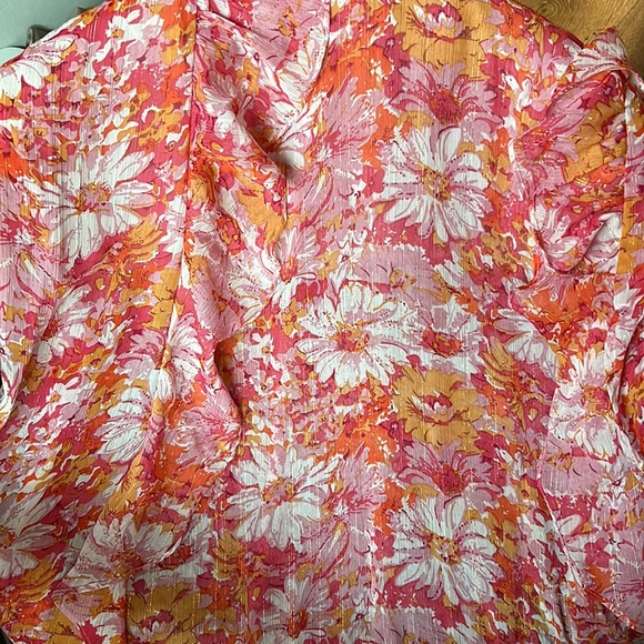 ASTR the label red floral maxi dress - Picture 4 of 5